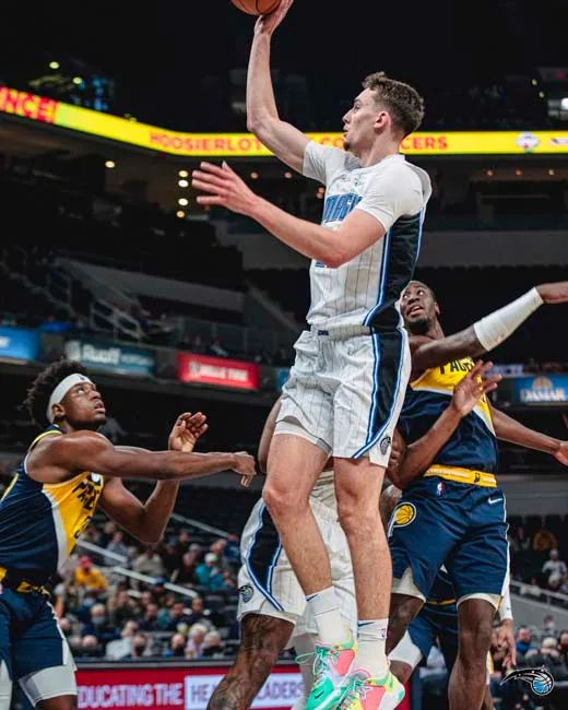 本文围绕这 本文围绕这